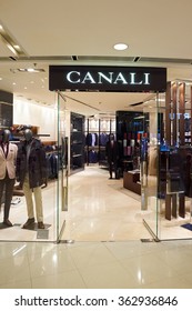 31 Canali shop Images, Stock Photos & Vectors | Shutterstock