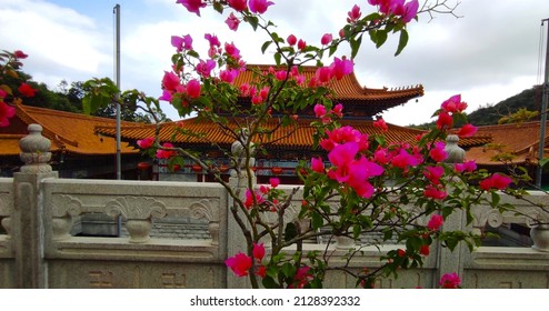 Hong Kong, February 2022 : The Western Ji Temple Is A Buddhist Dojo Located In Sanyotan, Laowei County, Tsuen Wan, New Territories, Hong Kong