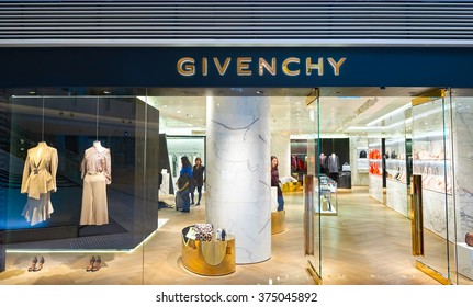 HONG KONG - JANUARY 26, 2016: Design Of Givenchy Store In Hong Kong. Givenchy Is A Luxury French Brand Of Haute Couture Clothing, Accessories And, As Parfums Givenchy, Perfumes And Cosmetics.