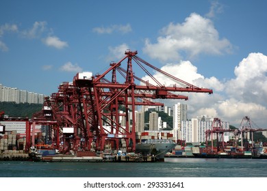 HONG KONG - JUN 16 : The Port Of Hong Kong.  The Port Of Hong Kong Is A Deep Water Seaport Dominated By Trade In Containerized Manufactured Products.