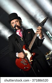 HONG KONG - NOVEMBER 28, 2015: Clockenflap 2015, The Libertines, Vocalist/Guitarist Pete Doherty Playing On Stage