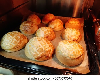 Hong Kong Pastry Pineapple Bun