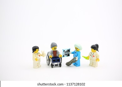 lego hospital 2018