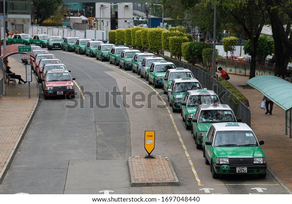 HONG KONG,SheungShui,2020APR 5,under Wuhan plague\
outbreak emergency,taxi is a high risk transportation tool for\
inflection the Chinese CCP virus,the poor economy makes a long\
queue