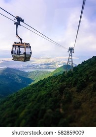 Hongkong Cable Car To Buddha Temple