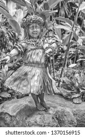 Honolulu, Hawaii, USA.  Apr. 15, 2019.  Bronze Statue Of A Young Hawaiian Girl In A Hula Costume.