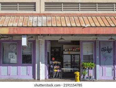 Honolulu, Hawaii, USA.  August 18, 20212.  Independent Female Small Business Owner Of A Flower And Plant Shop In The Chinatown District Of Honolulu.