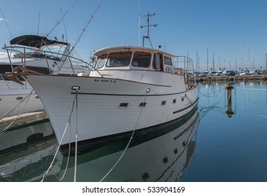 Imagenes Fotos De Stock Y Vectores Sobre Fishing On Cabin Cruiser