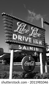 Honolulu, Hawaii, USA.  July 22,   2021.  Historic Drive Inn Site Where New Buildings Have Replaced The Iconic Restaurant And Only The Only Sign Remains.