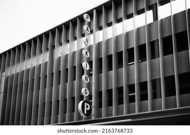 Honolulu, Hawaii, USA.  June 4,  2022.  Parking Garage And Night Hot Spot In The Honolulu Chinatown District.