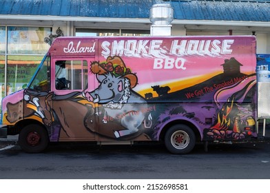 Honolulu, Hawaii, USA.    May 4,   2022.  Plate Lunch Truck Serving Mobile Food Around Chinatown.