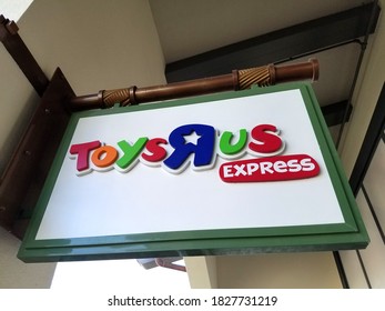 Honolulu - September 29, 2017: Toys R Us Express sign in Ala Moana Shopping Center.