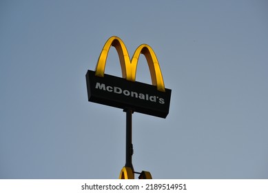 HOOFDDORP, NETHERLANDS - McDonald's Sign At Night.