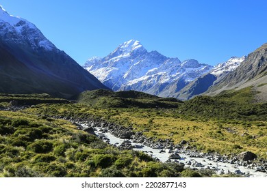 Hooker Valley Track,  Mt. Cook National Park, NZ