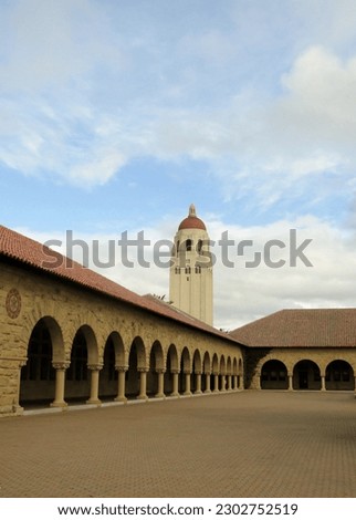Hoover Tower and the arches of the Quad at Stanford University, Palo Alto, California, USA