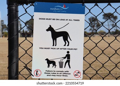 Hoppers Crossing, Vic Australia - September 19 2022: Dog Park Rule Signs On Fence In Park