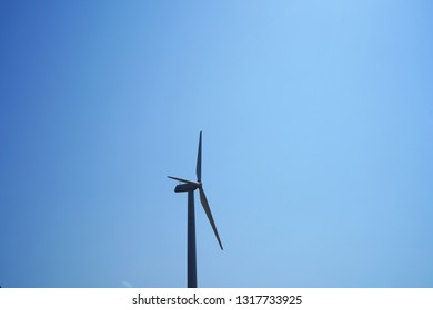 Horizontal Axis Wind Turbine   Technology For Electricity Production             