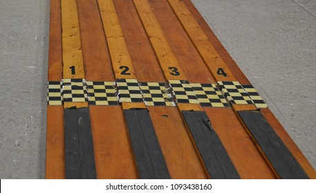 Horizontal Pinewood Derby Race Track