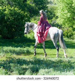 1,712 Woman Medieval Riding Horse Images, Stock Photos & Vectors ...