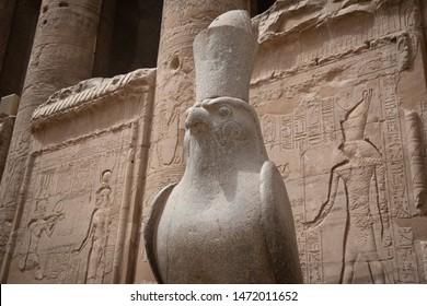 Horus statue in Edfu Temple's entrance, Egypt