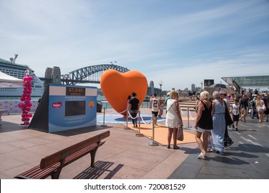 Hospital Fundraiser And People At Circular Quay In Sydney, Australia/Hospital Fundraiser/SYDNEY,NSW,AUSTRALIA-NOVEMBER 20,2016: People At The Circular Quay With Hospital Fundraiser In Sydney,Australia