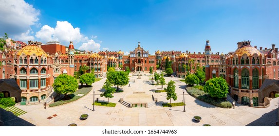 Hospital Of The Holy Cross And Saint Paul (de La Santa Creu I Sant Pau), Barcelona, Spain