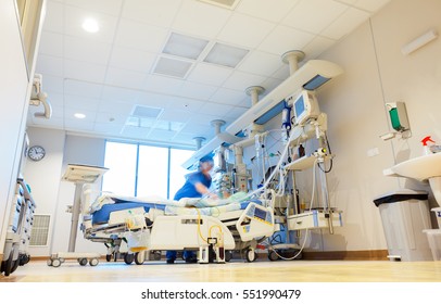Hospital reanimation room