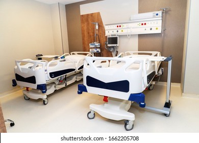 Hospital Room With Beds And Comfortable Medical Equipped In A Modern Hospital. Treatment, Coronavirus, Pandemic, COVID-19