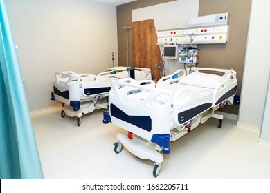 Hospital Room With Beds And Comfortable Medical Equipped In A Modern Hospital. Treatment, Coronavirus, Pandemic, COVID-19