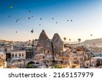 hot air balloons over Göreme in the morning
