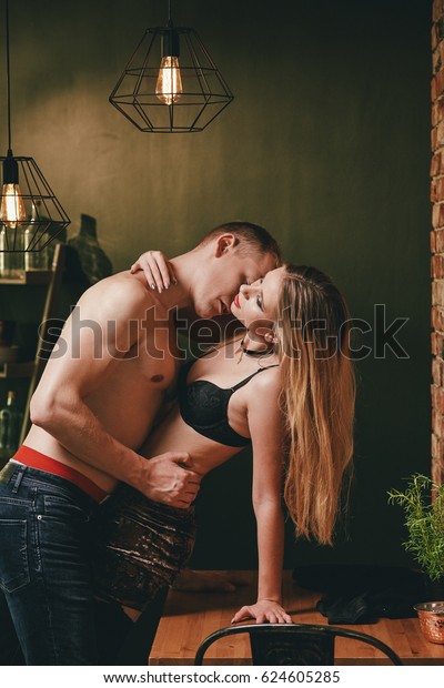 Kissing Hot Pic