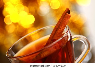  Hot Christmas Drink With Cinnamon Sticks