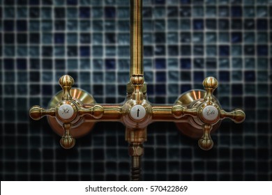 Hot And Cold Showering Faucet