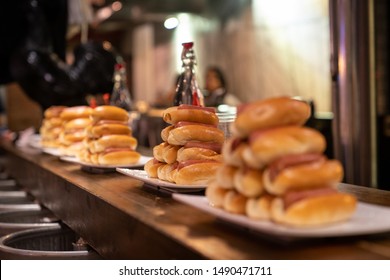 Hot Dog Eating Contest Set