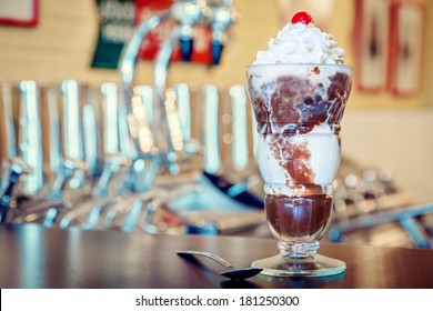 Hot Fudge Sundae