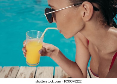 Wet love juice drinking