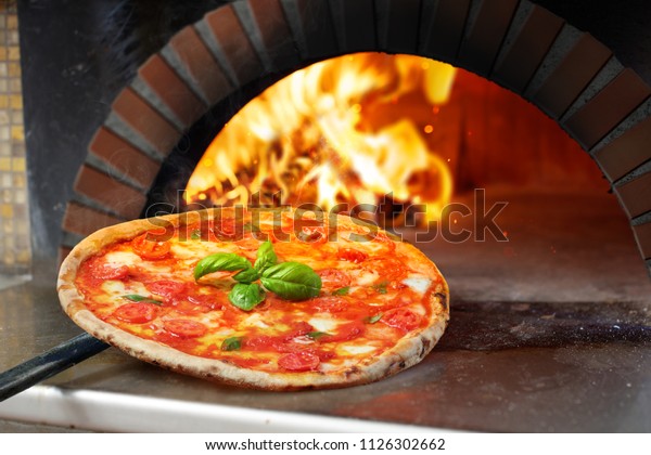 Hot Margherita Pizza\
baked In Oven\

