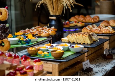 Hotel Breakfast Buffet ,luxury Hotel Breakfast Buffet In Bakery And Pastry Bar