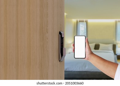 Hotel Door Security Unlocking By Application On Mobile Phone. Digital Door Lock, Keyless System Of Access Door. Digital Door Handle Or Electronics Knob For Access To Room Security,