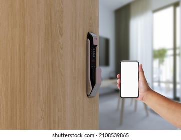 Hotel Door Security Unlocking By Application On Mobile Phone. Digital Door Lock, Keyless System Of Access Door. Digital Door Handle Or Electronics Knob For Access To Room Security,