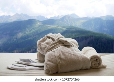 Hotel With Mountain View, Spa, Bathrobe, Towels