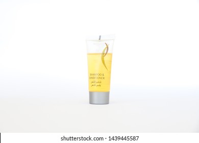 6,153 Hotel Shampoo Bottles Images, Stock Photos & Vectors | Shutterstock