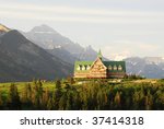 A Hotel in waterton lakes national park, alberta, canada