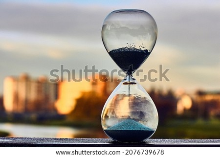 Hourglass for interiors and screensavers