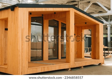 House building made by prefabricated parts. Mobile home handling