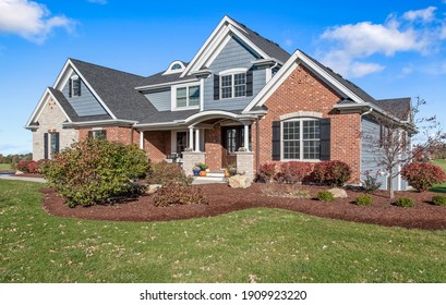 House Home Exterior Front Real Residential Estate