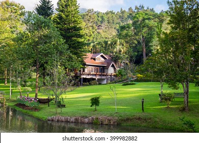 House Resort Green Valley Slope In Slope Garden