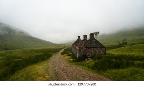 House ruine along the West Highland Way, Scotland
