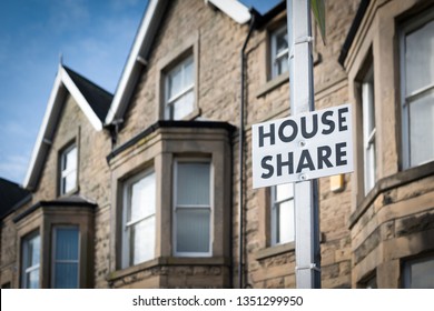 House Share And Rental Sign For A Property.