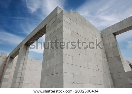 house under construction with autoclaved aerated concrete blocks